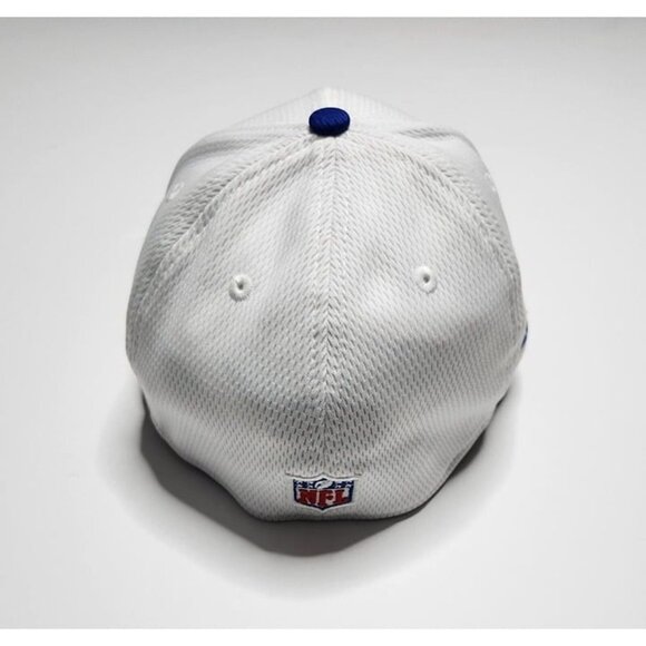 New Era 39THIRTY Buffalo Bills 2023 Sideline Flex Hat - Picture 4 of 5